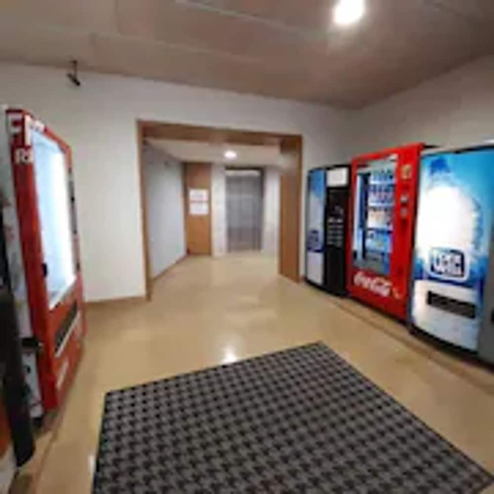 Apartamentos Montserrat Abat Marcet Exterior photo