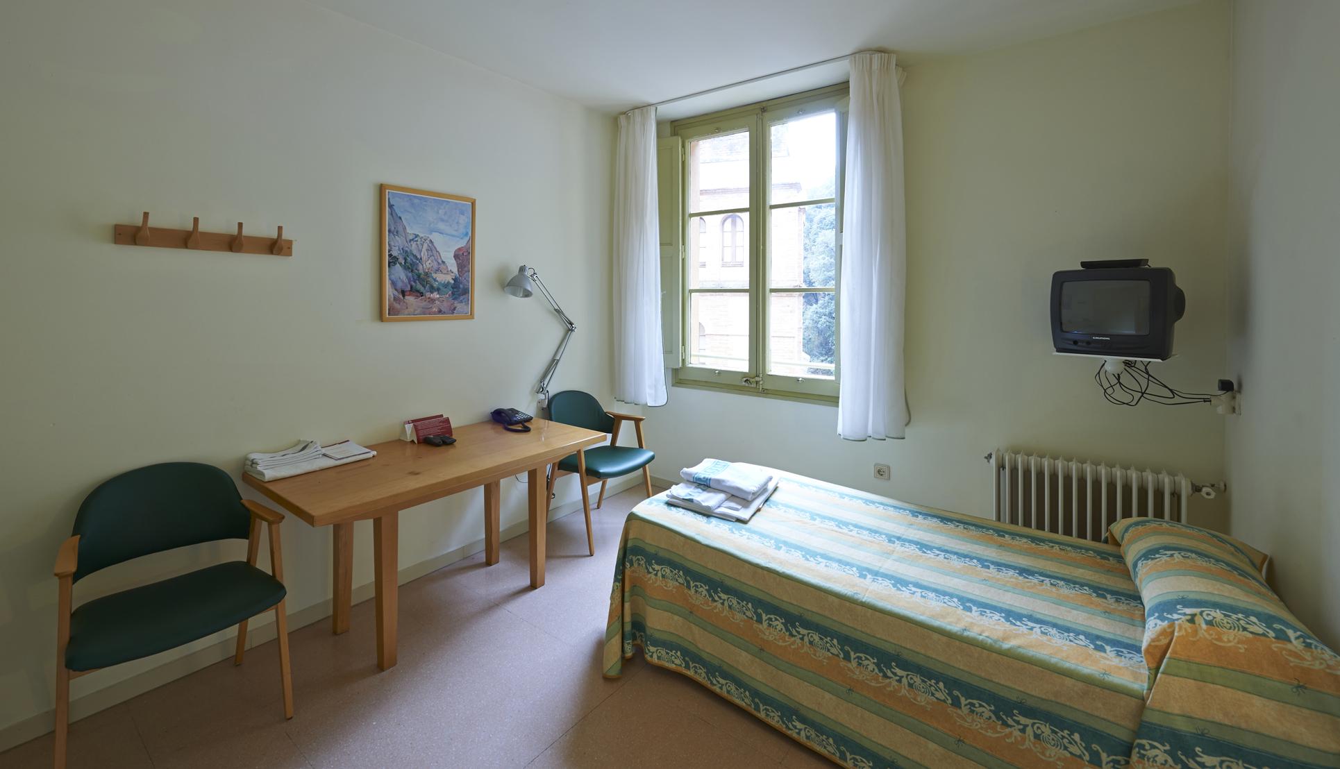 Apartamentos Montserrat Abat Marcet Exterior photo