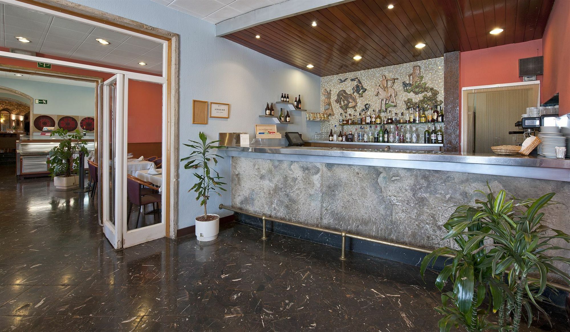 Apartamentos Montserrat Abat Marcet Exterior photo